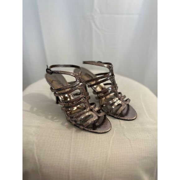 Silver snakeskin heels size 7 - Picture 2 of 5